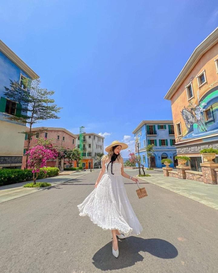 Khach San Chia Khoa Vang - Mien Phi 2 Xe Dap 1 Phong Tham Quan Dia Trung Hai - Tt Hoang Hon Hotel Фу Куок Екстериор снимка