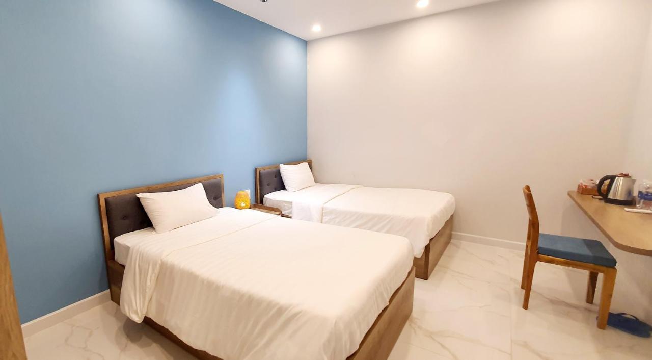Khach San Chia Khoa Vang - Mien Phi 2 Xe Dap 1 Phong Tham Quan Dia Trung Hai - Tt Hoang Hon Hotel Фу Куок Екстериор снимка